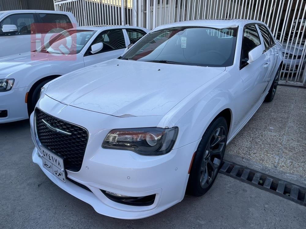 كرايسلر 300